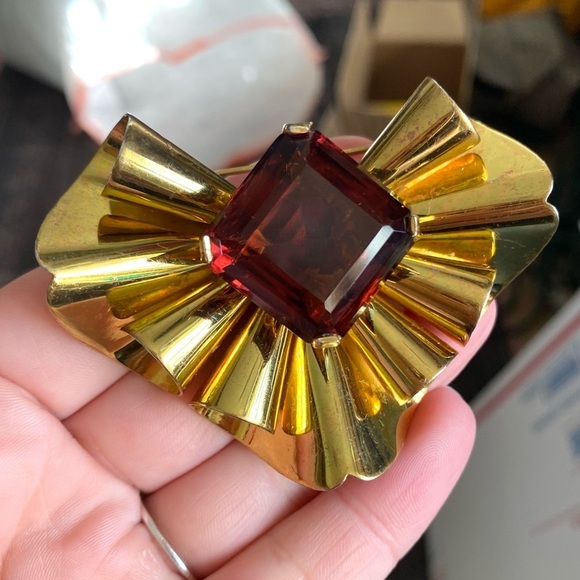 Vintage Gold Vermeil Ruffle Brooch Sterling Silver Princess Cut Garnet Glass Pin - Picture 3 of 11